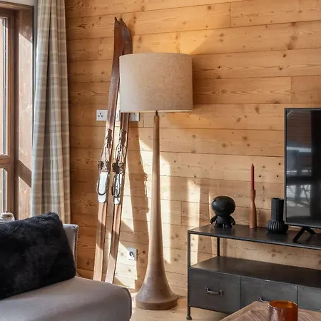 Camaga, - By Emerald Lägenhet *